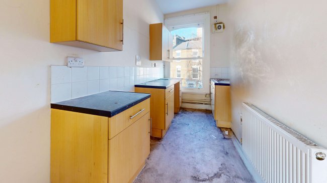 Flat B, 13 Alvington Crescent, Hackney, London, E8 2NN 7