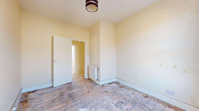 Flat B, 13 Alvington Crescent, Hackney, London, E8 2NN 7