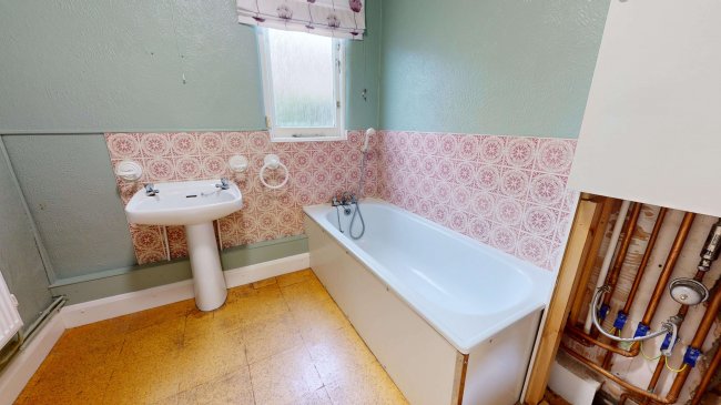 Flat A, 32 Ethelbert Road, West Wimbledon, London, SW20 8QE 1