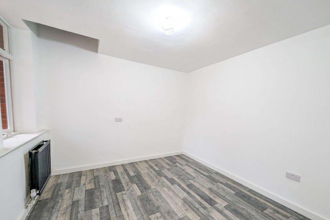 Lower Birtley, Grayswood Road, Surrey, GU27 2DL 6