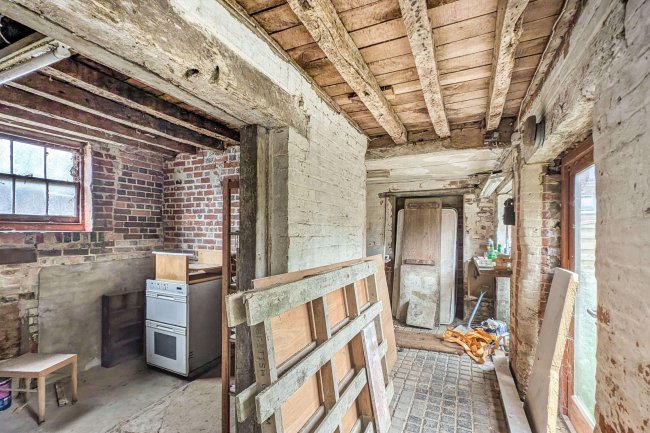 Lower Birtley, Grayswood Road, Surrey, GU27 2DL 6