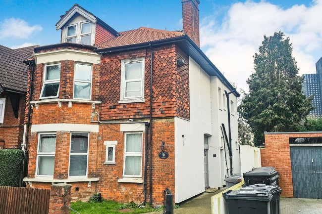 19 Beech House Road, Croydon, Surrey, CR0 1JQ 8