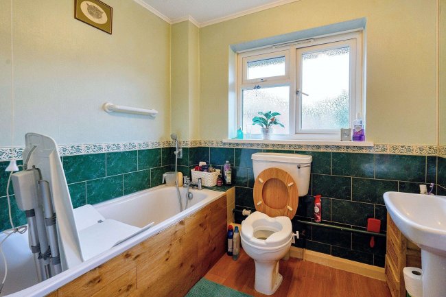 31 Waterhall Close, Walthamstow, London, E17 5PS 8