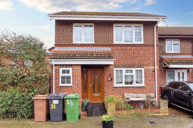 31 Waterhall Close, Walthamstow, London, E17 5PS 8