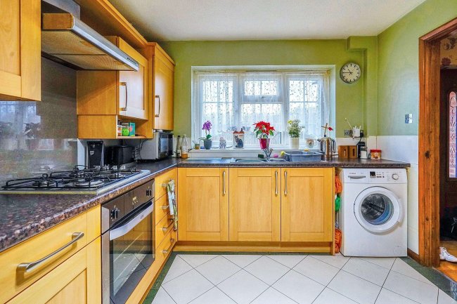 31 Waterhall Close, Walthamstow, London, E17 5PS 8