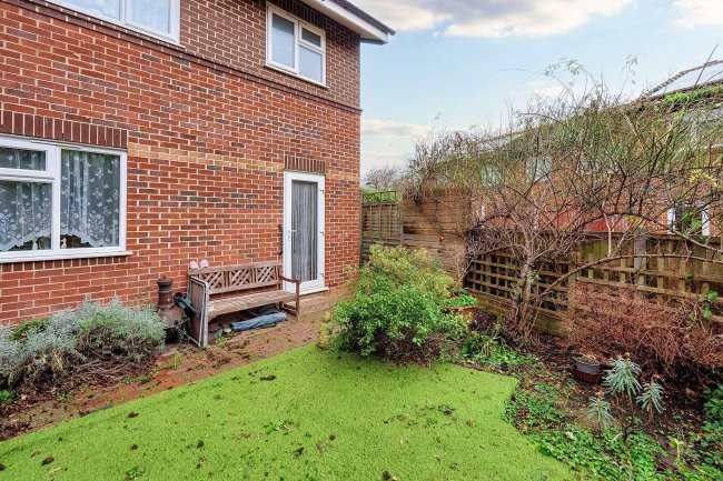 31 Waterhall Close, Walthamstow, London, E17 5PS 8