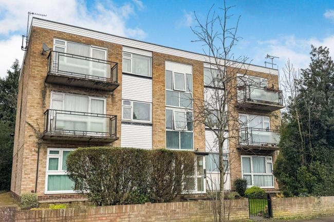 Granwood Court, 20 The Grove, Isleworth TW7 4JX 9
