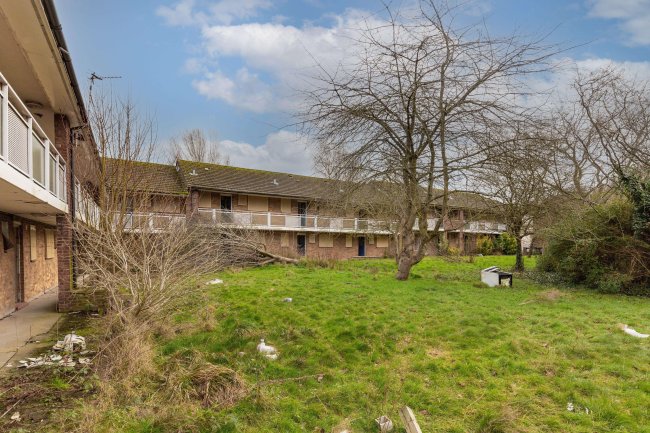 2-48 Heron Crescent, Sidcup, DA14 6RT 6