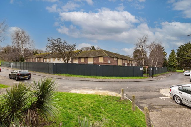 2-48 Heron Crescent, Sidcup, DA14 6RT 6