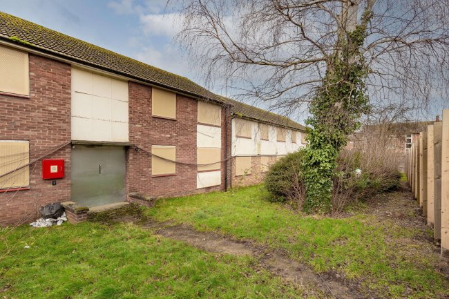2-48 Heron Crescent, Sidcup, DA14 6RT 6