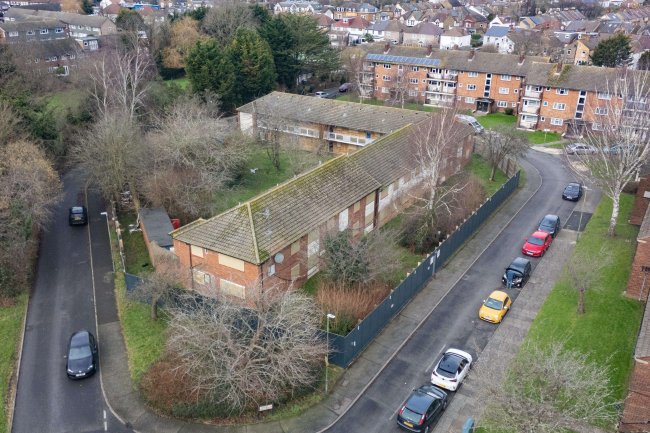 2-48 Heron Crescent, Sidcup, DA14 6RT 6