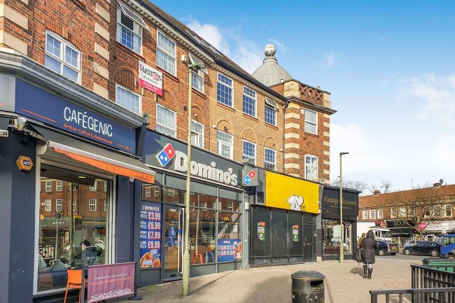 7-8 Central Circus and 21 Parade Mansions, Hendon, London, NW4 3JS 20