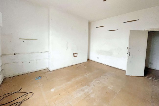 Flat 10, 62-64 West Cromwell Road, Earls Court, London, SW5 9QS 10