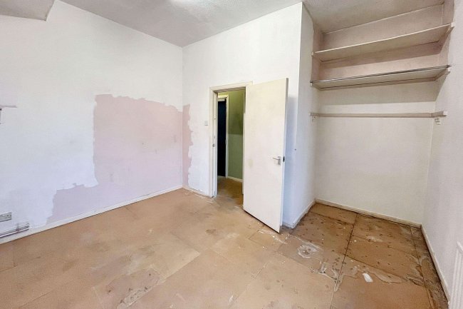 Flat 12, 62-64 West Cromwell Road, Earls Court, London, SW5 9QS 9