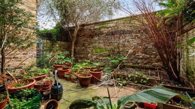 Flat A, 65 Bonnington Square, Vauxhall, London, SW8 1TG 9