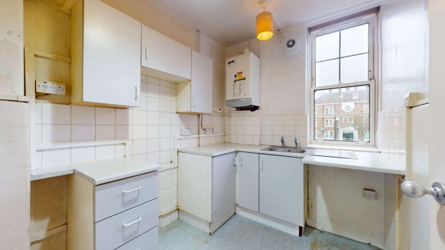 177 Cleverly Estate, Wormholt Road, Shepherds Bush, London, W12 0TD 4