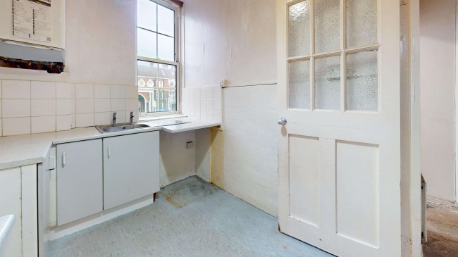 177 Cleverly Estate, Wormholt Road, Shepherds Bush, London, W12 0TD 4