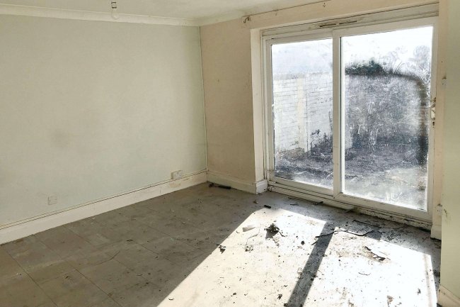 10 Buckerills, Pitsea, Basildon, Essex, SS13 3EP 10