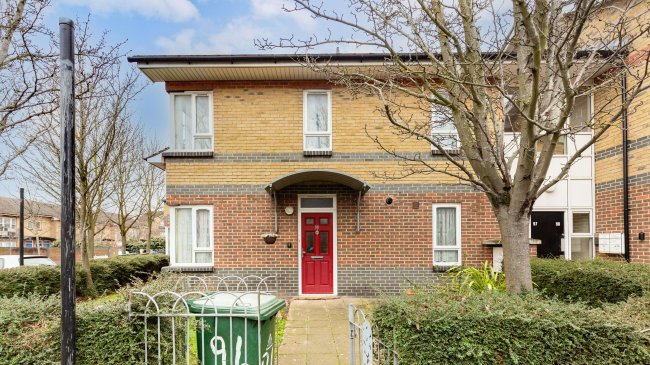96 Woodcocks, Beckton, London, E16 3LD 2