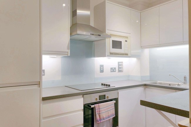 Flat 18 Aegon House, 13 Lanark Square, Isle Of Dogs, London, E14 9QD 4