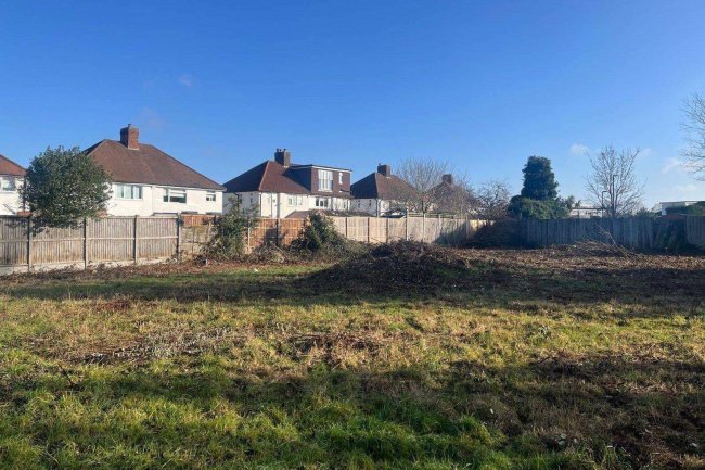 Land to Rear of 182-184 Avery Hill Road, Avery Hill, New Eltham, London SE9 2EY 1