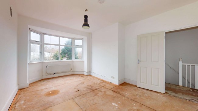 First Floor Flat, 2 Harold Road, Park Royal, London, NW10 7BE 8