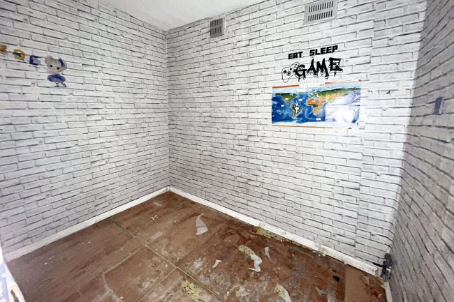 Flat 15, 62-64 West Cromwell Road, Earls Court, London SW5 9QS 8