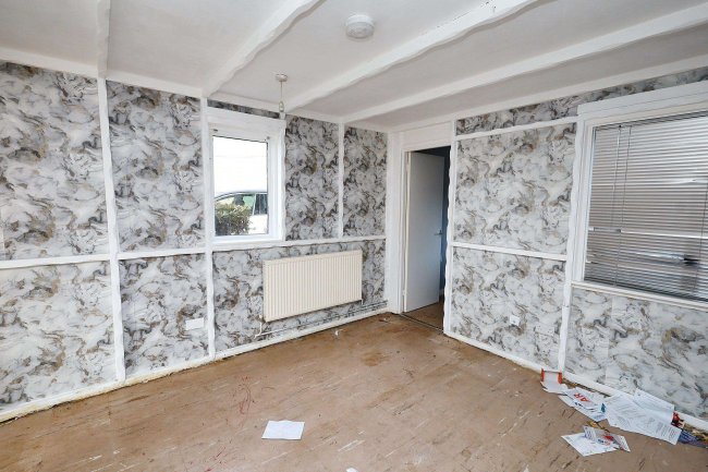 32 Wimbish End, Pitsea, Basildon, Essex, SS13 3PD 5