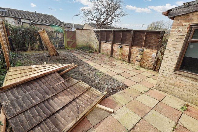 32 Wimbish End, Pitsea, Basildon, Essex, SS13 3PD 5