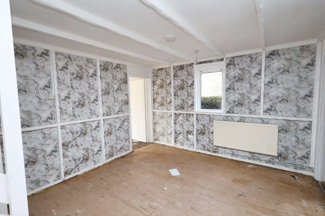 32 Wimbish End, Pitsea, Basildon, Essex, SS13 3PD 5