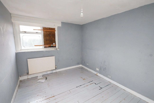 32 Wimbish End, Pitsea, Basildon, Essex, SS13 3PD 5