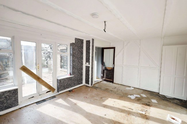 32 Wimbish End, Pitsea, Basildon, Essex, SS13 3PD 5