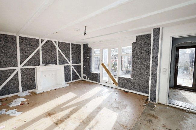 32 Wimbish End, Pitsea, Basildon, Essex, SS13 3PD 5