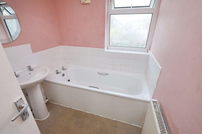 23 Delimands, Basildon, Essex, SS15 5BB 5