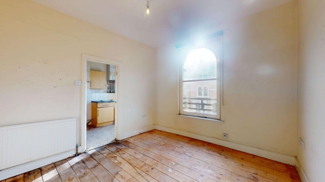 Flat C, 8 Ferndale Road, Clapham, London, SW4 7SF 3