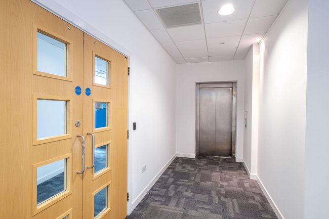 Pavilion 3, Aspect 32, Arnhall Business Park, Prospect Road, Westhill, Aberdeen AB32 6FE 7