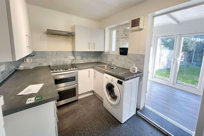 33 Wheatley Road, Isleworth, TW7 6JJ 3