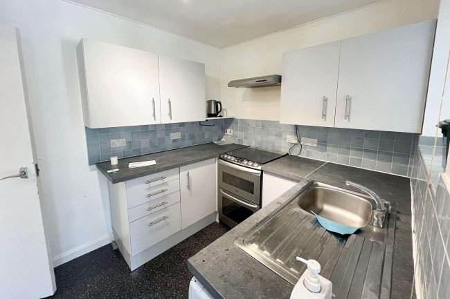 33 Wheatley Road, Isleworth, TW7 6JJ 3