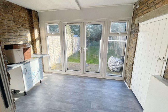 33 Wheatley Road, Isleworth, TW7 6JJ 3