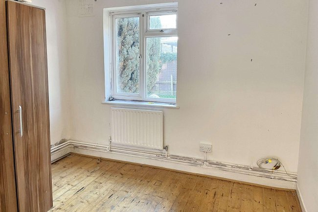 33 Wheatley Road, Isleworth, TW7 6JJ 3