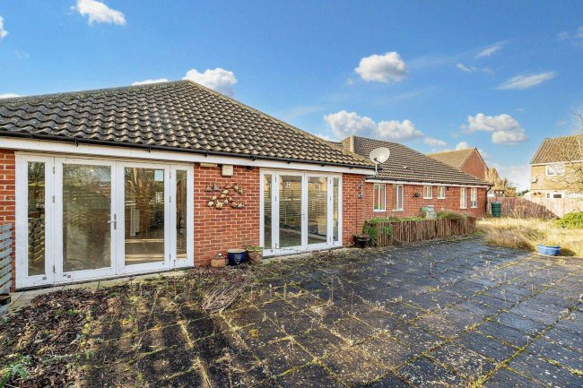 39 Stracey Road, Buxton, Norwich NR10 5EG 6