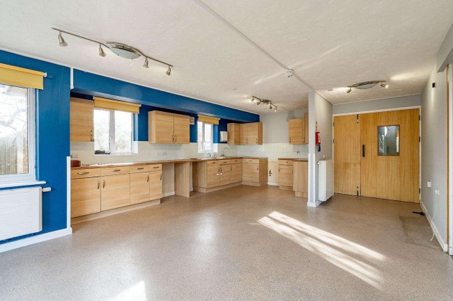 39 Stracey Road, Buxton, Norwich NR10 5EG 6