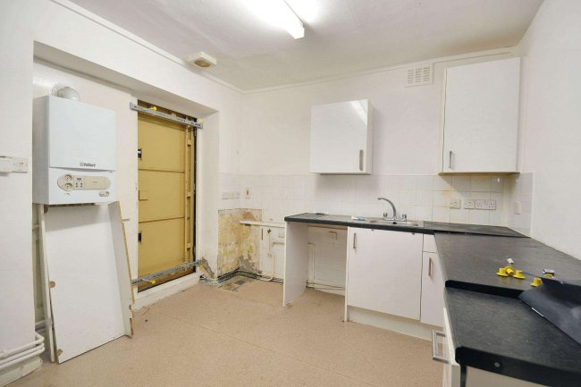 107A Hereford Road, London, W2 5BB 5