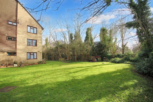 110 Peerless Drive, Harefield, UB9 6JQ 3