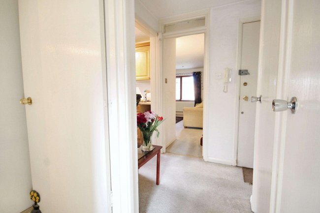 110 Peerless Drive, Harefield, UB9 6JQ 3