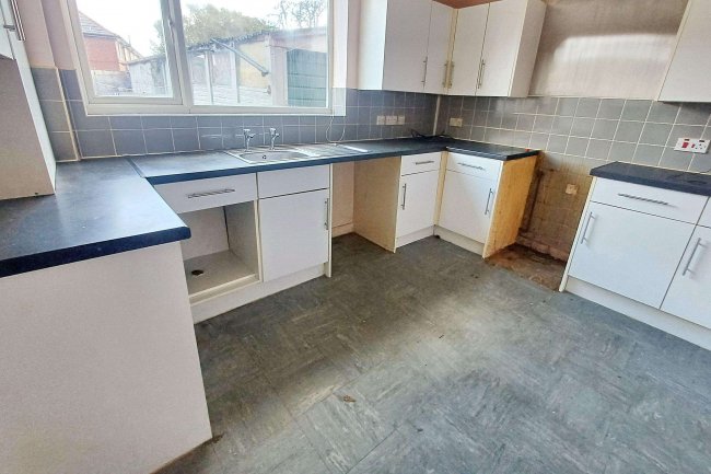 91 Gladeside Road, Wythenshawe, Manchester, M22 9GF 9