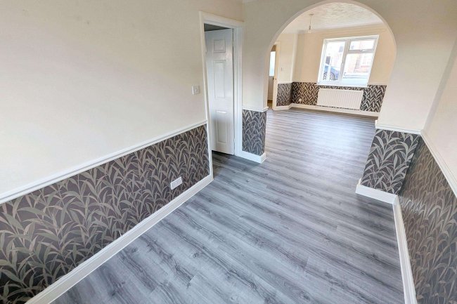 20 Winchester Way, Sleaford, Lincolnshire NG34 8WG 7