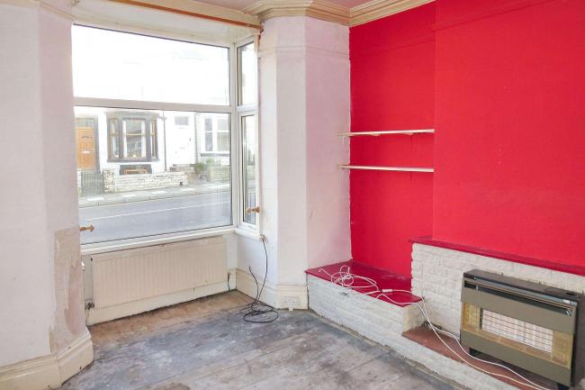 213 Brunshaw Road, Burnley, Lancashire, BB10 4DL 9