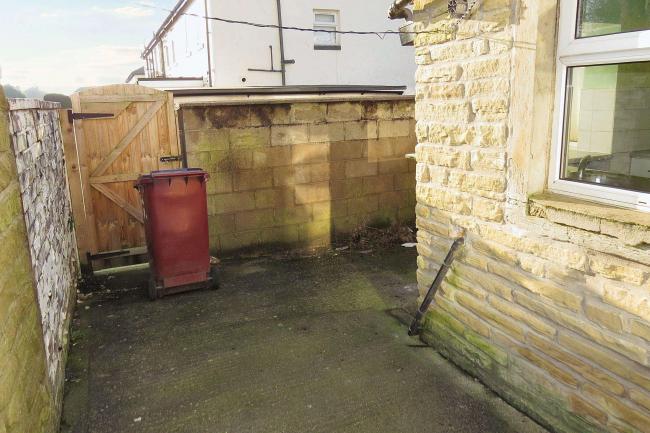 213 Brunshaw Road, Burnley, Lancashire, BB10 4DL 9