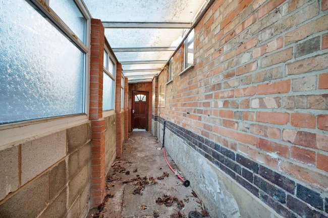 28 Broadway East, Carlton, Nottingham, NG4 1AG 3